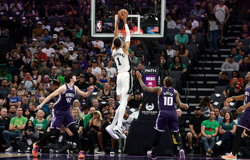 Сан-Антонио разнёс Кингз и установил рекорд