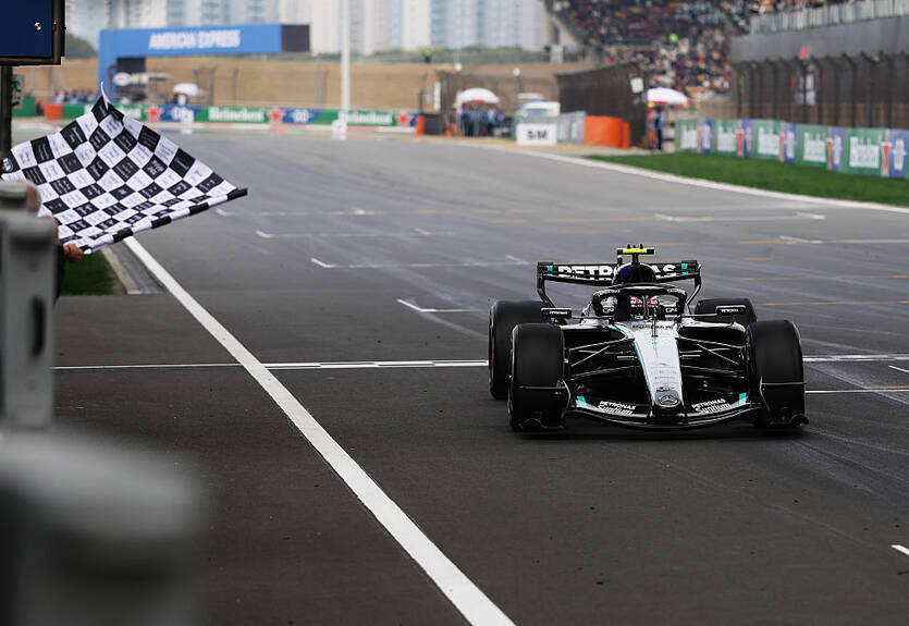 Экс-инженер Шумахера - об Мерседесе: "Они немного скрывают реальное положение дел"