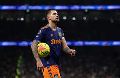 Манчестер Юнайтед ведет переговоры по лидеру Ньюкасла