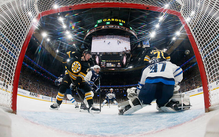 Бостон обыграл Виннипег / Getty Images
