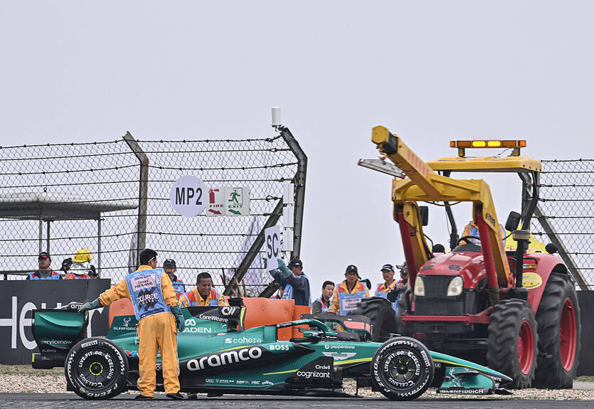 Експерт назвав терміни усунення вібрацій двигуна Астон Мартін