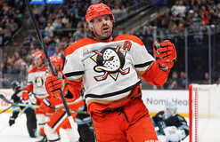 Анахайм обыграл Юту и укрепил лидерство в Тихоокеанском дивизионе Анахайм обыграл Юту и укрепил лидерство в Тихоокеанском дивизионе