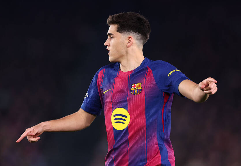 Бавария стремится подписать защитника Барселоны летом Бавария стремится подписать защитника Барселоны летом