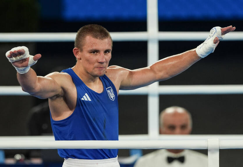 Хижняк швидкою перемогою дебютував на професійному рингу