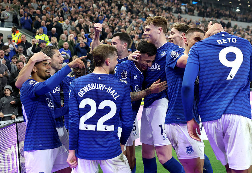 Эвертон разгромил Челси / Getty Images