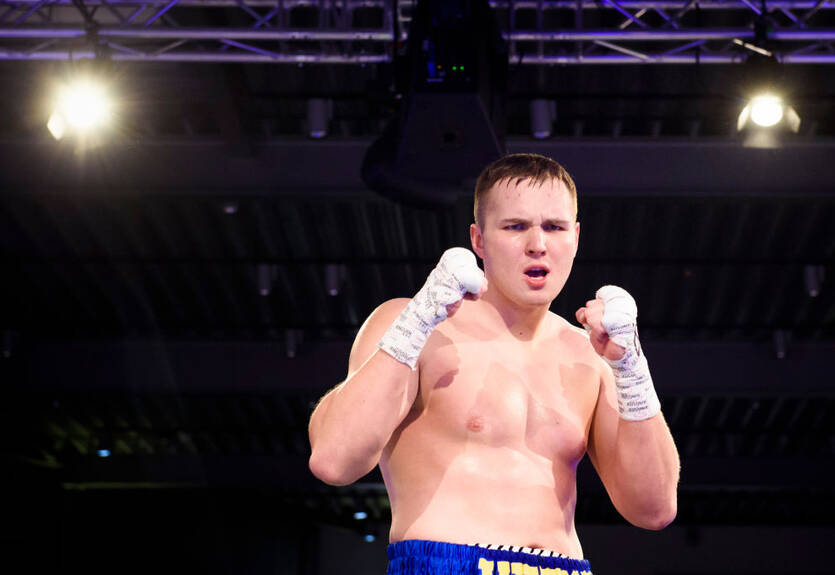 Виктор Юрк вспомнил спарринги против чемпиона WBC, WBA и IBF в супертяжёлом весе Виктор Юрк вспомнил спарринги против чемпиона WBC, WBA и IBF в супертяжёлом весе