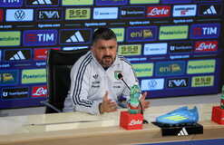 Полузащитник Ливерпуля покинул расположение своей сборной