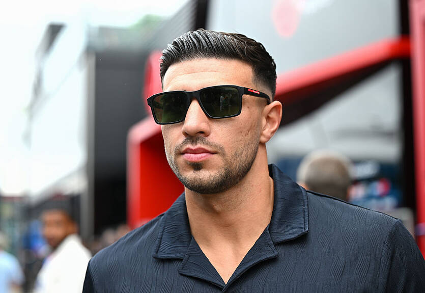 Фьюри встретится с Эдди Холлом в шоу Misfits 13 июня Фьюри встретится с Эдди Холлом в шоу Misfits 13 июня