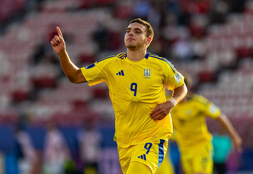 Пономаренко дебютував за збірну України та відзначився голом