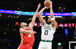 НБА: Бостон справился с Атлантой, Майами уступил Кливленду