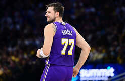 Дончич повторяет достижения Джордана, став рекордсменом Лейкерс