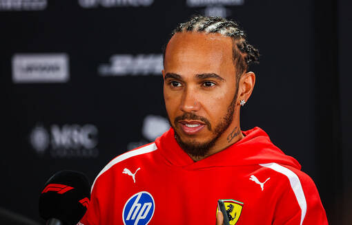 Хэмилтон отмечает проблемы с управлением на Сузуке Хэмилтон отмечает проблемы с управлением на Сузуке