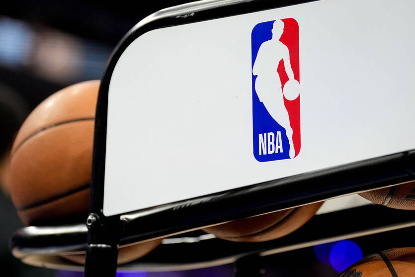 НБА лого / Getty Images