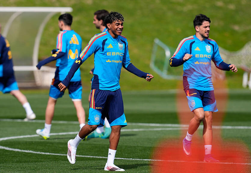 Барселона звернулася до збірної Іспанії з проханням не перевантажувати їхнього лідера