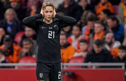 Барселона может подписать вингера Бенфики