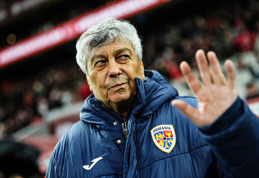 Луческу официально завершил работу со сборной Румынии