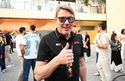 Дочь двукратного чемпиона мира начала карьеру в формульных сериях