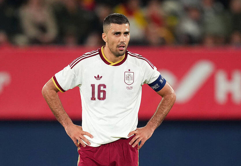 Ман Сити хочет удержать ключевого хавбека, несмотря на интерес Мадрида