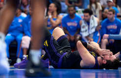 Звезда Лейкерс пропустит остаток регулярного чемпионата Звезда Лейкерс пропустит остаток регулярного чемпионата