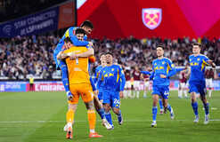 Лидс в драматичном четвертьфинале прошел Вест Хэм в Кубке Англии