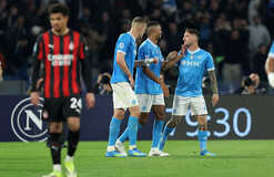 Наполи одержал минимальную победу над Миланом