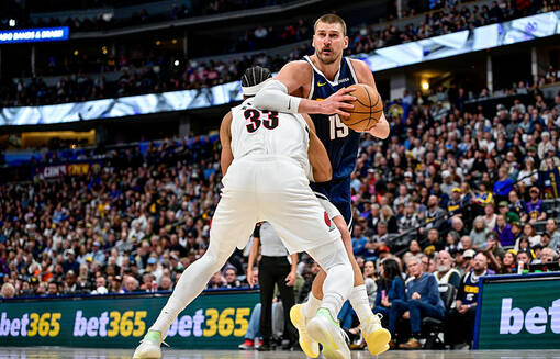 Йокич превзошел Леброна в матче против Портленда