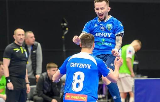 ХИТ и Кардинал вышли в финал Кубка Украины по футзалу ХИТ и Кардинал вышли в финал Кубка Украины по футзалу