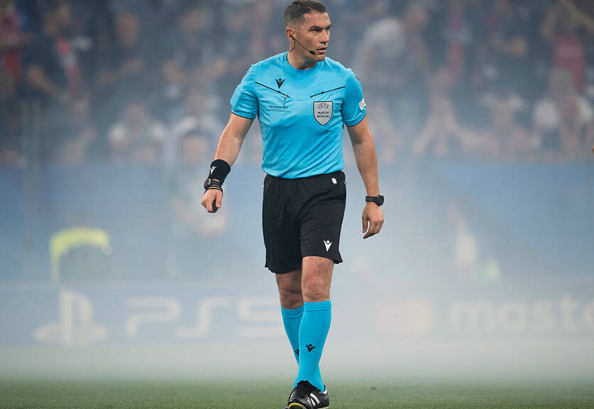 УЕФА отстранил рефери, который судил матч Барселона - Атлетико - СМИ