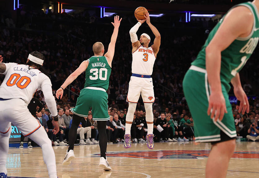 НБА: Голден Стейт уступил Лейкерс, Нью-Йорк обыграл Бостон