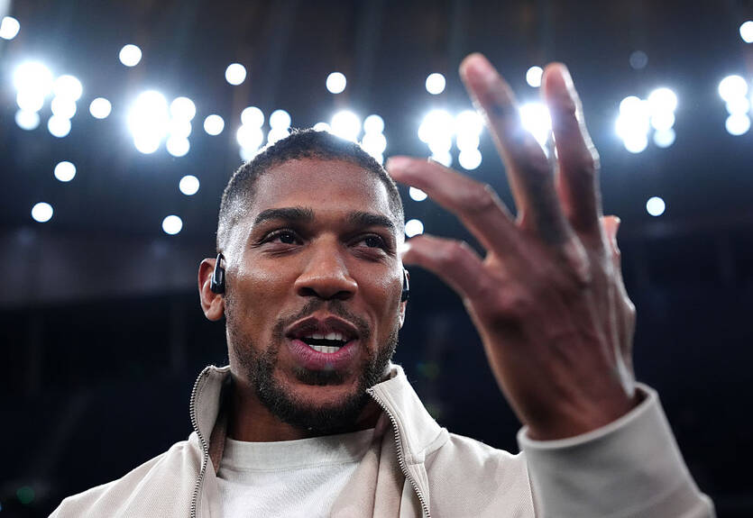 "Я никого не избегаю": Джошуа объяснил, почему не принял сразу вызов от Фьюри "Я никого не избегаю": Джошуа объяснил, почему не принял сразу вызов от Фьюри