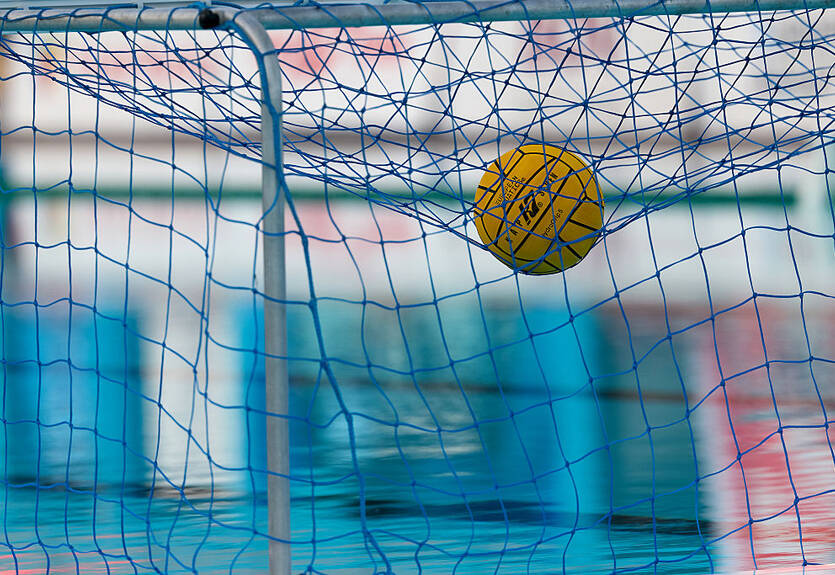 Збірній України з водного поло присудили технічну поразку за відмову грати з росіянами