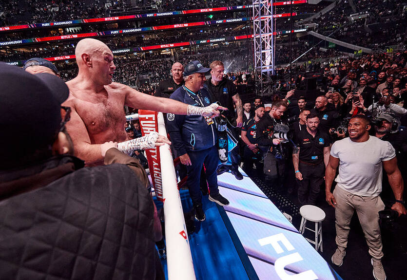 Ф'юрі грозиться знову завершити кар'єру, якщо не отримає бій з Джошуа