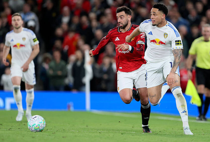 Лидс обыграл Манчестер Юнайтед / Getty Images