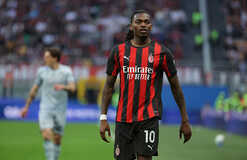 Бавария и Барселона вступают в борьбу за вингера Милана