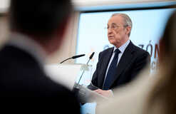 После поражения от Баварии Перес посетил раздевалку команды