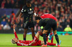 Ливерпуль подтвердил серьезную травму своего форварда