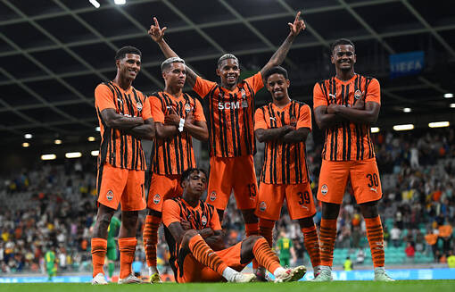 Шахтар зіграв внічию з АЗ і вийшов до півфіналу