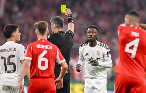 В окружении Камавинга ответили на слухи об уходе из Реала