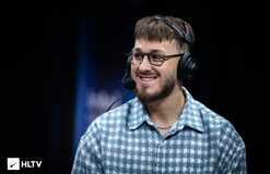 Звезда NaVi перебрался в неожиданную аренду