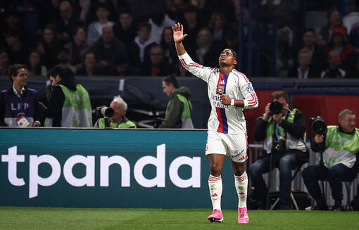 Лион без Яремчука победил в украинском дерби