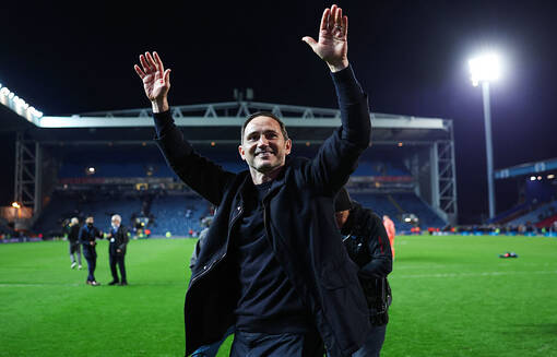 Лэмпард забрал награду лучшего тренера сезона в Чемпионшипе