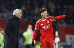 Моуринью объяснил, почему Судаков не вышел на поле в матче со Спортингом