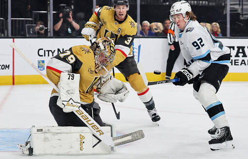 Плей-оф НХЛ: Бостон обіграв Баффало, Вегас поступився Юті