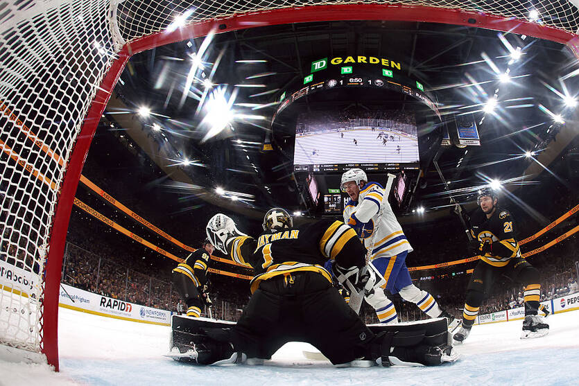 Баффало обіграв Бостон / Getty Images