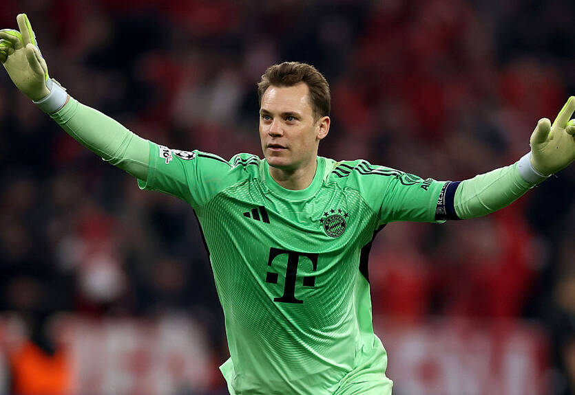 Бавария готовится заключить новый контракт с Нойером