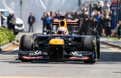 Раскрыты детали заднего антикрыла Ред Булла