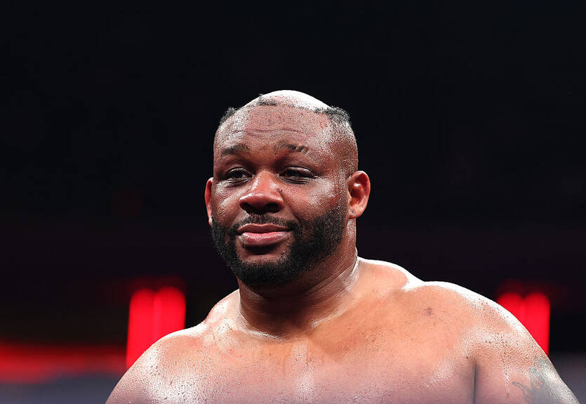 Усик получил нового соперника для защиты пояса WBA