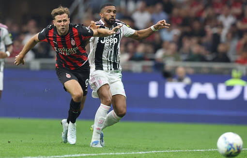 Милан и Ювентус разошлись безголевой ничьей