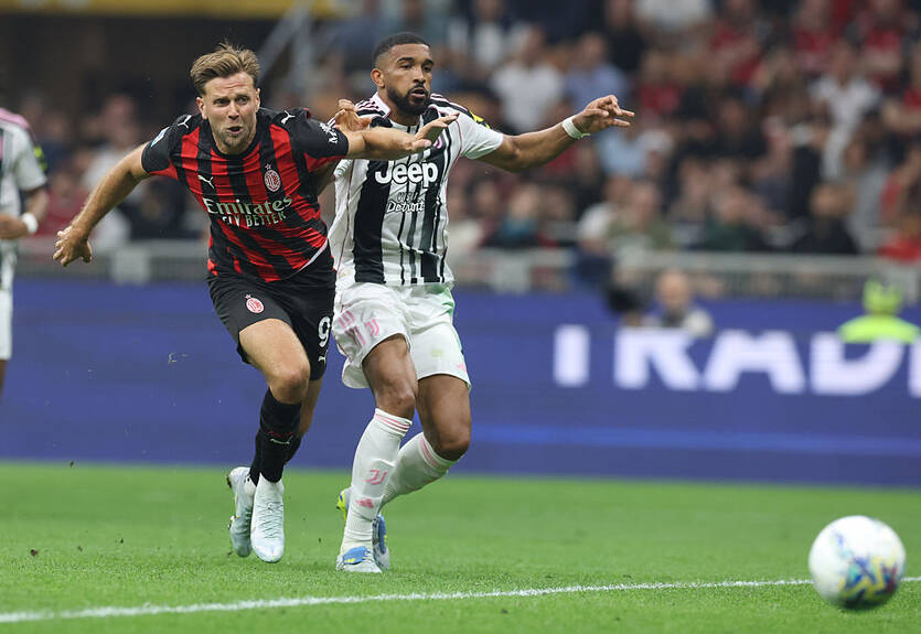 Милан и Ювентус разошлись безголевой ничьей