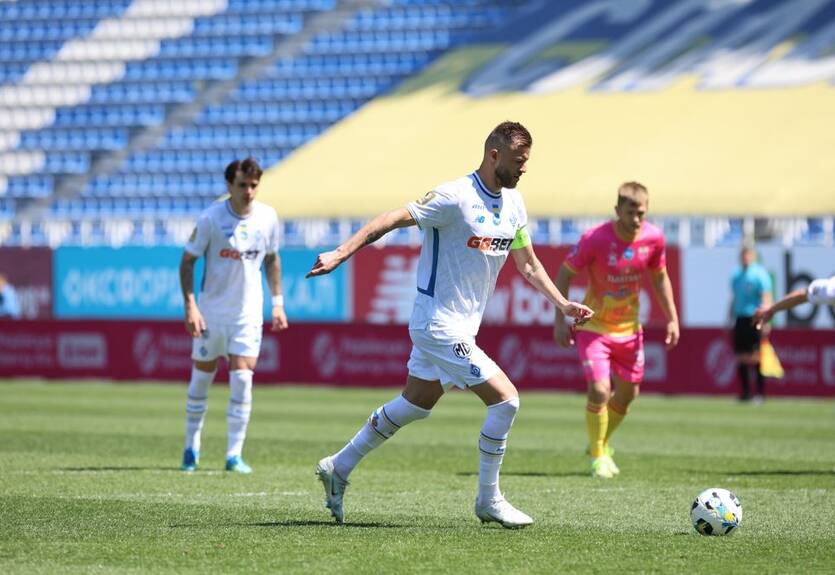 Ярмоленко зрівнявся з Ребровим у списку найкращих бомбардирів чемпіонату України Ярмоленко зрівнявся з Ребровим у списку найкращих бомбардирів чемпіонату України
